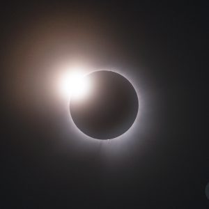 Total_Eclipse_DiamondRing_1200